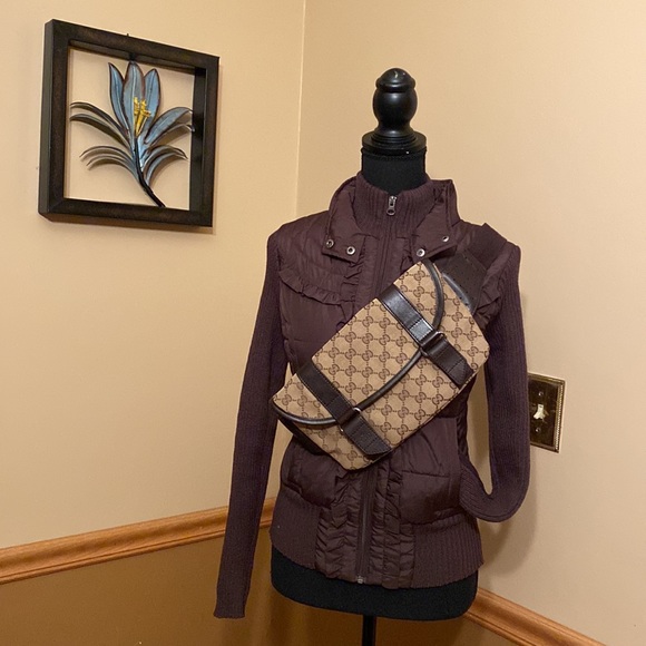 ❌SOLD ❌💯 % authentic Gucci belt bag - Picture 2 of 16